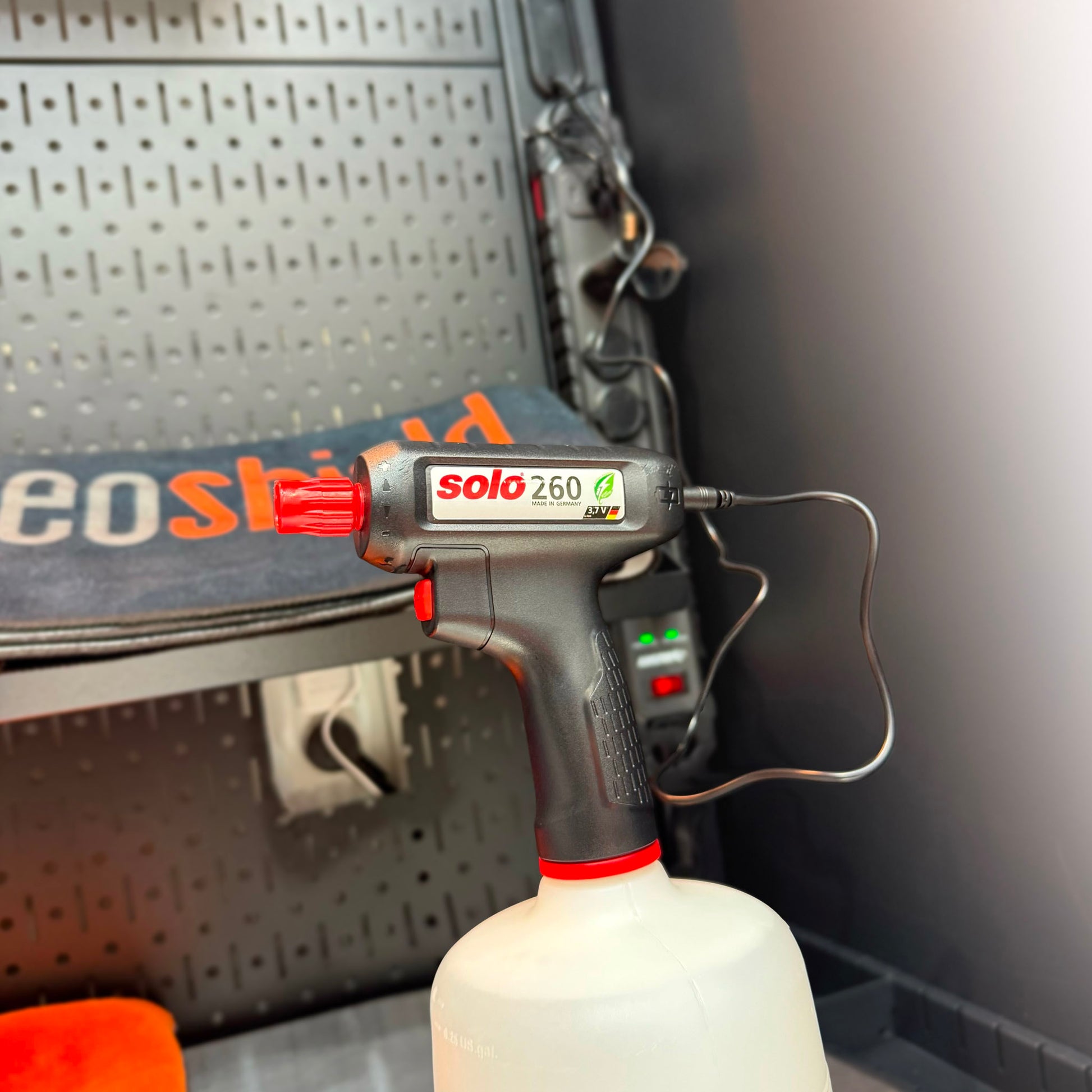 Solo 260 - 360 Degrees Battery Powered Sprayer